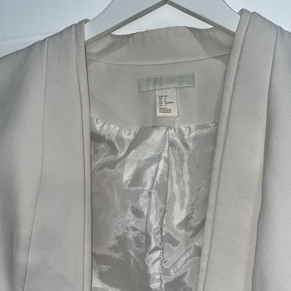 H&M Fitted Blazer - Picture 3 of 4